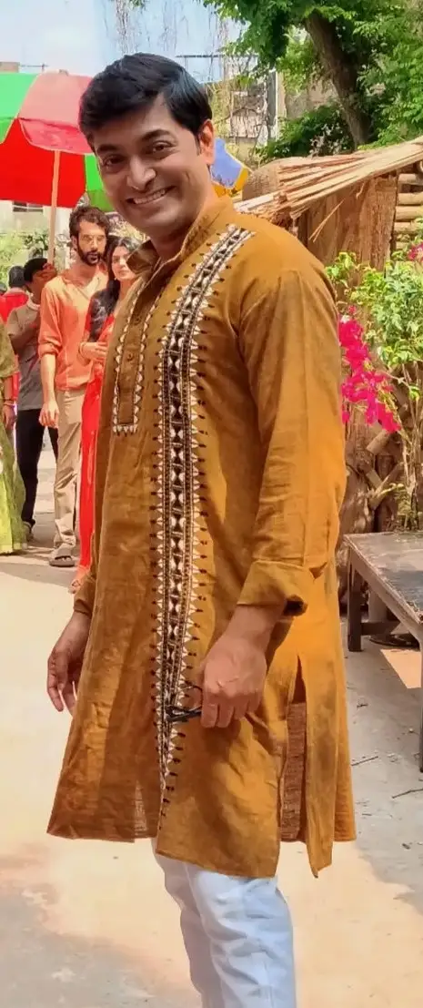 দ্রোণ মুখোপাধ্যায়